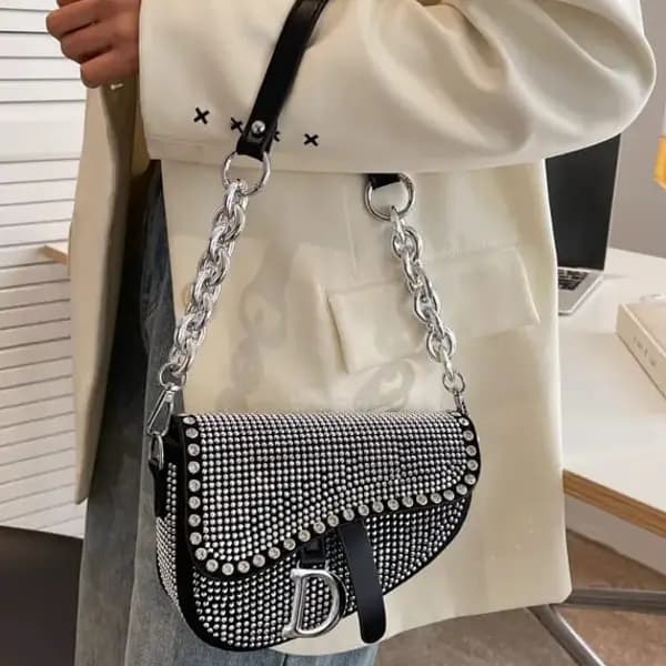 Hand bag